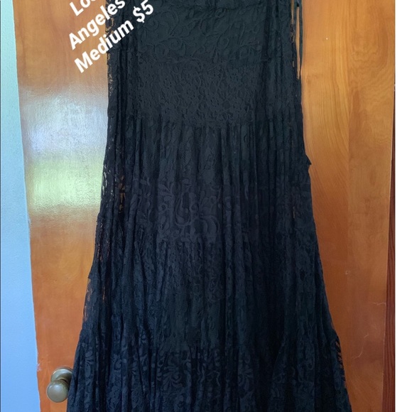 Various clothing - Picture 3 of 8